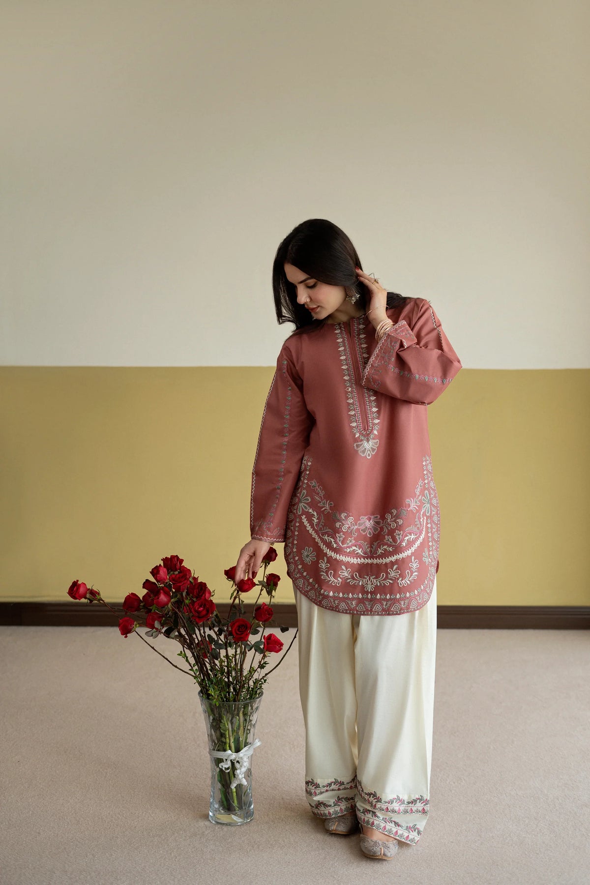 Dusty Rose Embroidered Lawn 2-Piece Suit