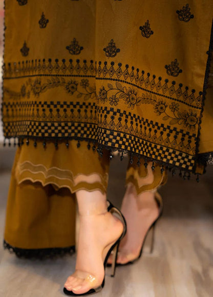 Olive Royale Embroidered Lawn 3-Piece Suit
