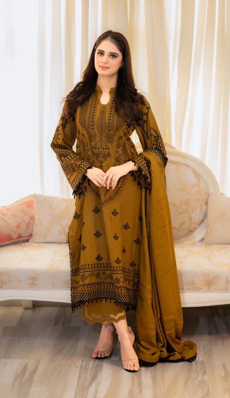 Olive Royale Embroidered Lawn 3-Piece Suit