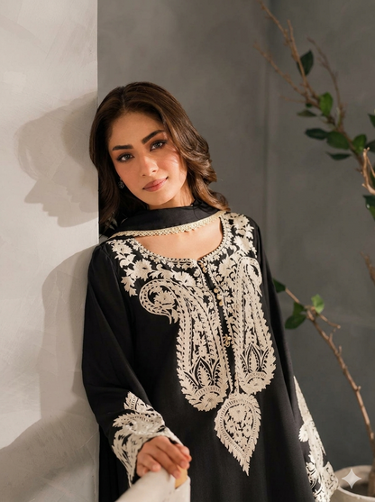 Sage Green Embroidered Lawn 3 Piece Unstitched Suit